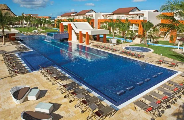 Hotel Breathless Punta Cana piscina